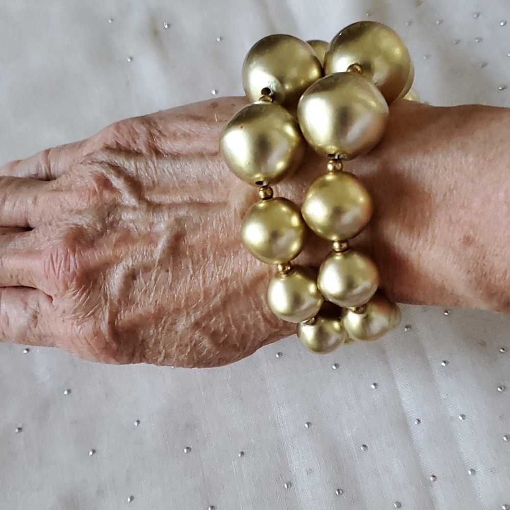 Marvella Faux Gold pearl Braclet - Picture 7 of 8